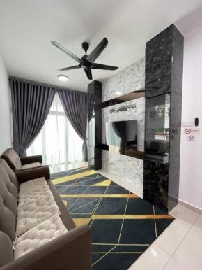 Cozy- Walk to KLCC next to LRT train KL tower view 3rooms at legasi by Ana Najam